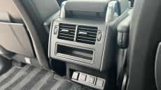 Land Rover Discovery 3.0 D300 R-Dynamic SE 5dr Auto Diesel Station Wagon